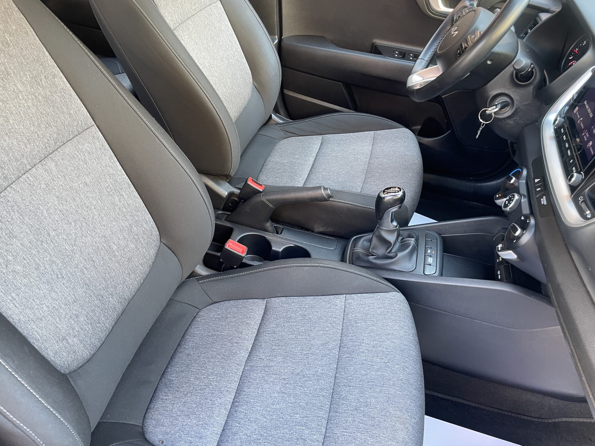 32 ACCESSORI KIASTONIC_BENZINA_MANUALE